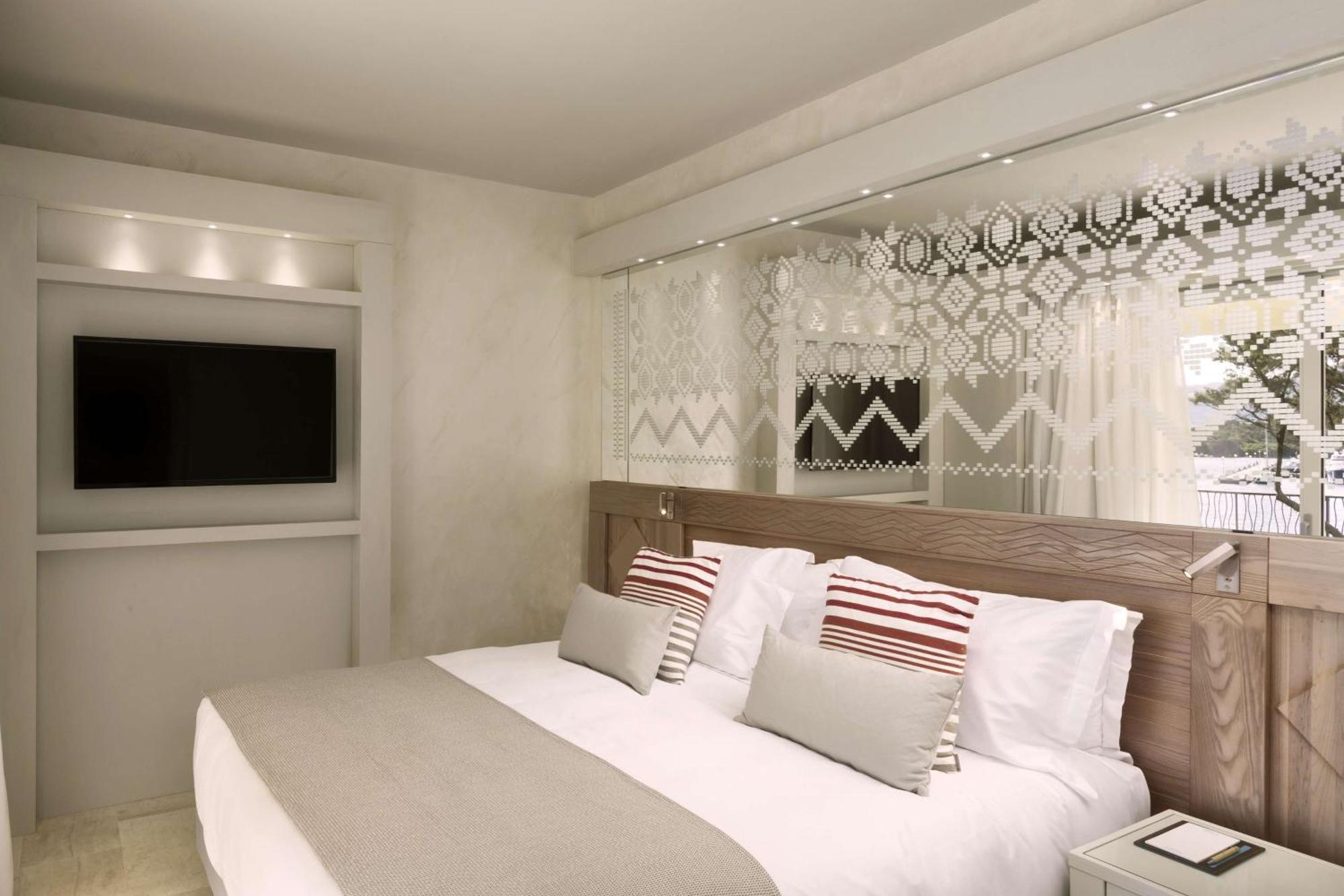 7Pines Resort Sardinia - A Destination By Hyatt Baja Sardinia Εξωτερικό φωτογραφία